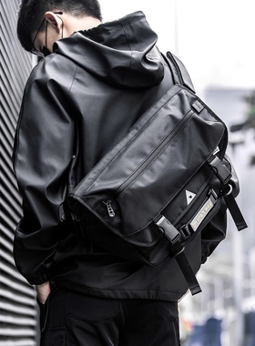 法国Colorin Kite多功能工装单肩斜挎包运动邮差包潮流多隔层背包