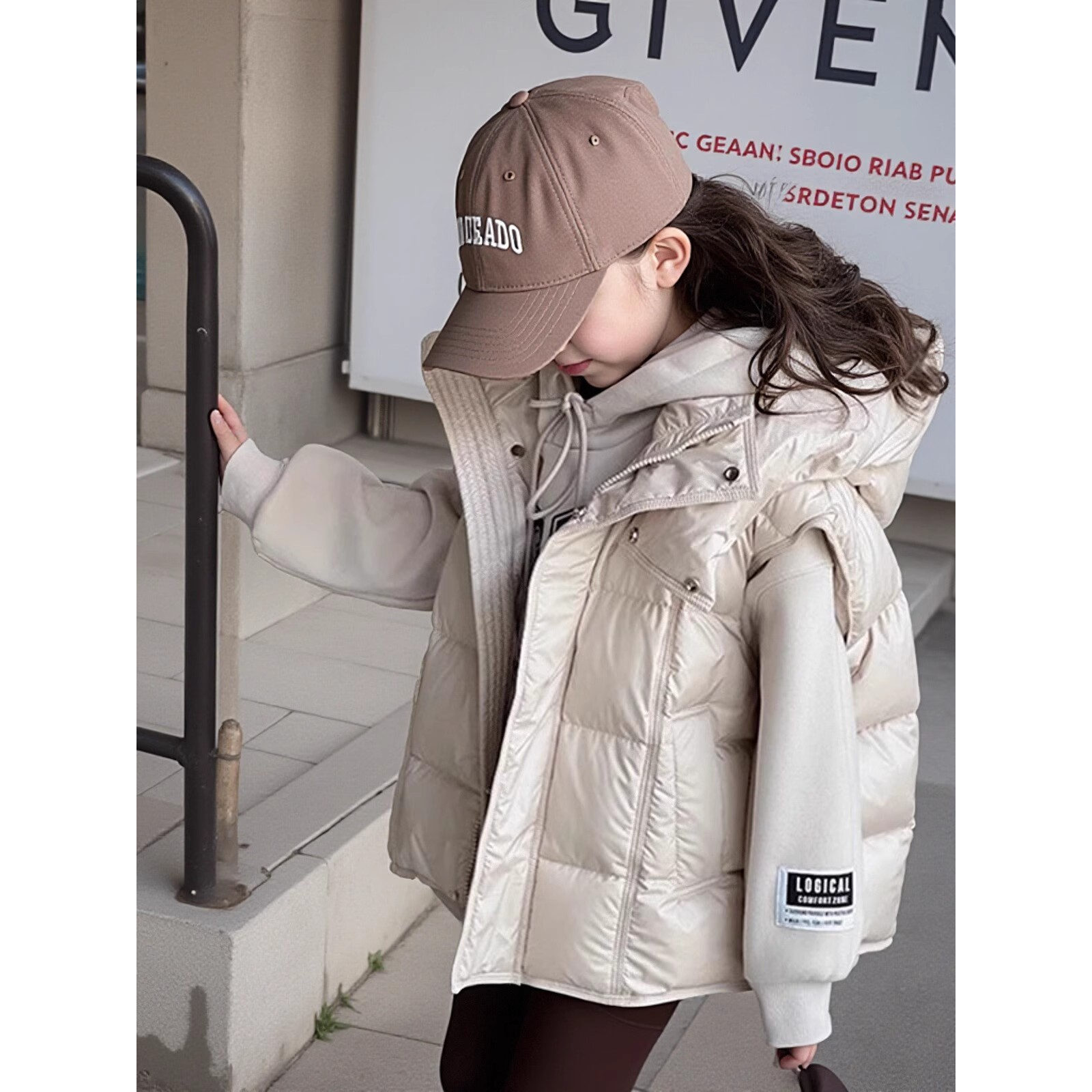 女童马甲秋冬装2025新款儿童冬季羽绒棉马夹外穿女孩加厚保暖外套