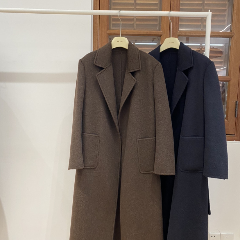 冬上新高级货品100牦牛绒赫本风经典翻领长款大衣(配腰带)