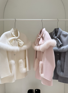 冬上新复古蝴蝶结领口羊毛外套(配披肩)（含10%羊绒）(90%羊毛)