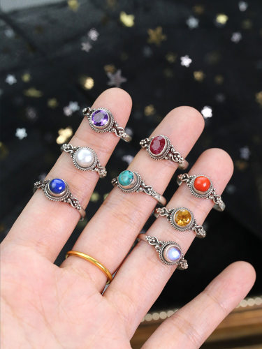 尼泊尔复古银月光石水晶小众戒指