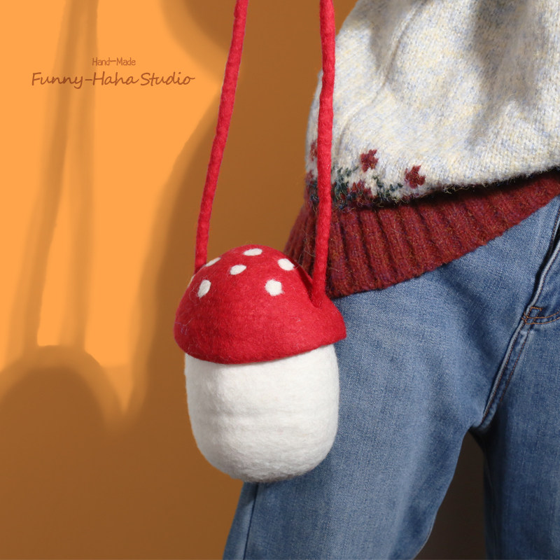 小清新胖乎乎蘑菇君手机包尼泊尔可爱羊毛毡单肩包手提儿童亲子,箱包皮具/热销女包/男包,手机包,淘宝优惠券,粉丝福利购,淘宝优惠卷