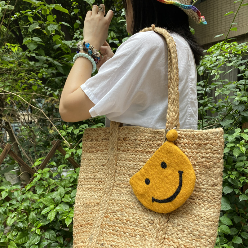 出口原单网红羊毛毡半圆形钥匙包