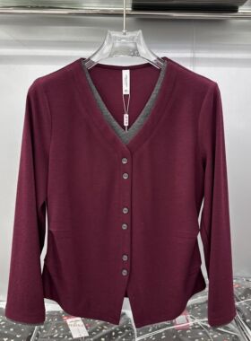 鑫远傲25A-11专柜正品新款春季女装时尚V领妈妈装针织衫打底衫11