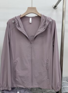 2616专柜正品新款春夏季女装时尚单层连帽大码妈妈装防晒服外套16