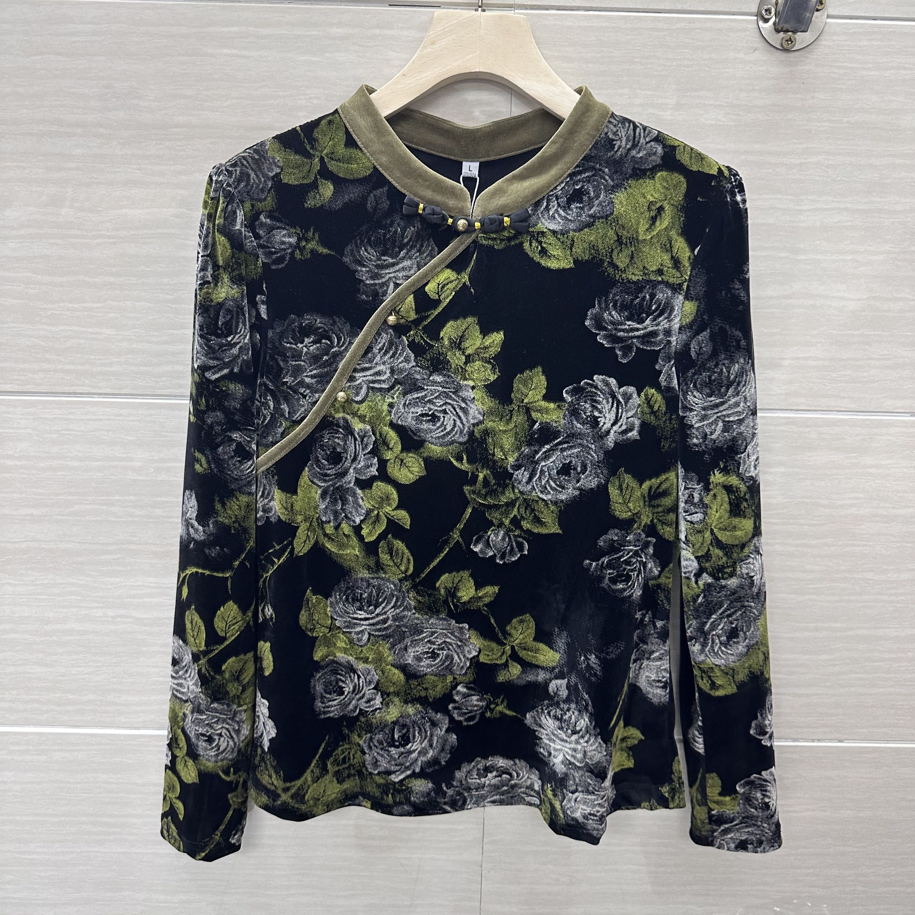 SXMR26-B10专柜正品新款秋季女装时尚圆领长袖妈妈装弹力丝绒上衣