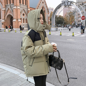 大货已出 黑绿撞色拼接连帽羽绒服90绒266-3008-P265K398图片