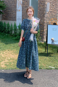 法式茶歇绿色泡泡袖碎花连衣裙女春夏2025新款小清新甜美初恋长裙图片