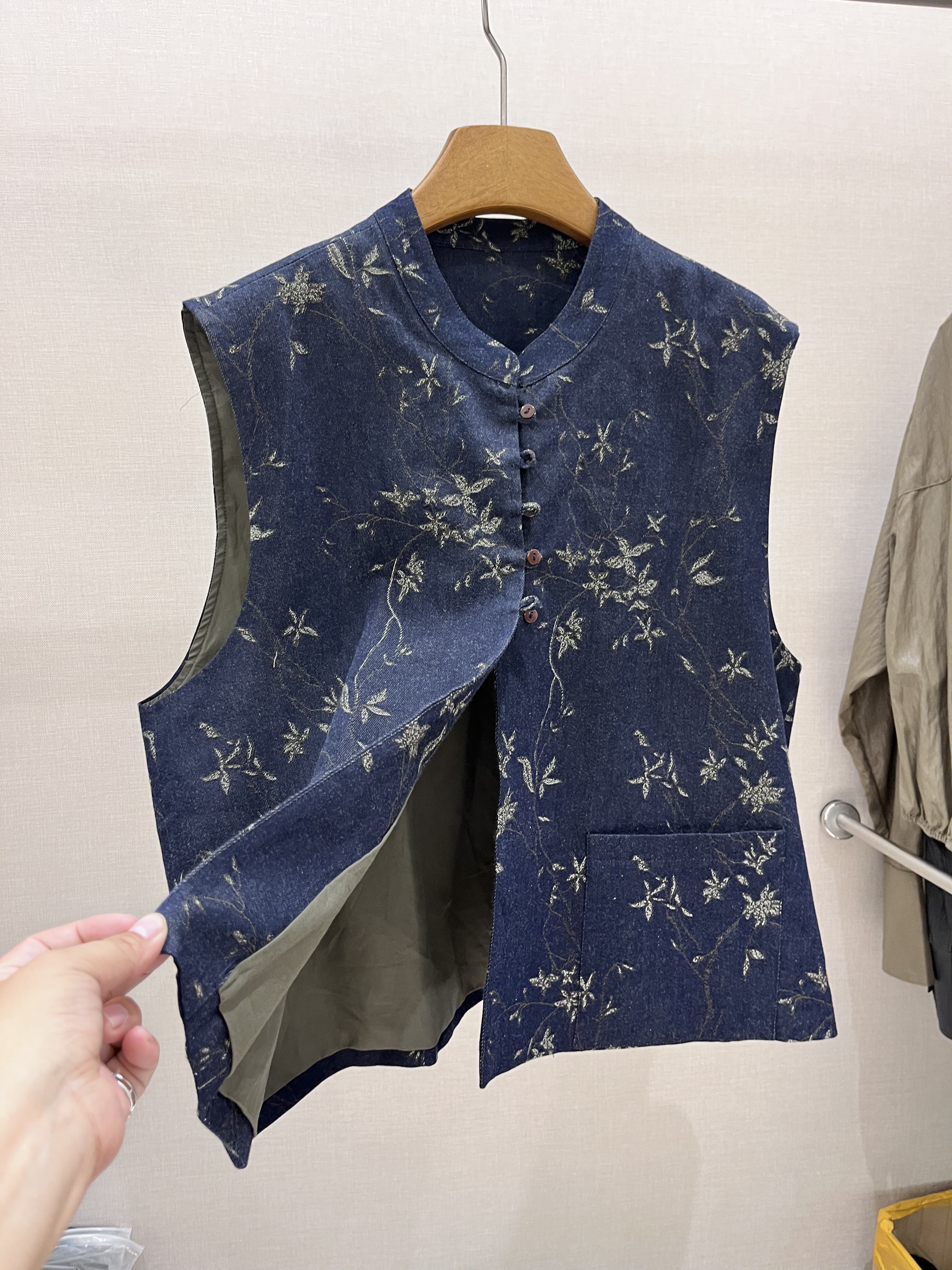 欧洲站秋季蓝色提花通勤圆领马甲
