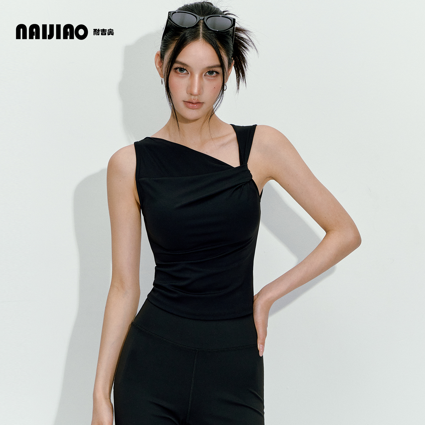 带胸垫瑜伽服背心女长款外穿普拉提训练黑色无袖运动上衣夏季薄款