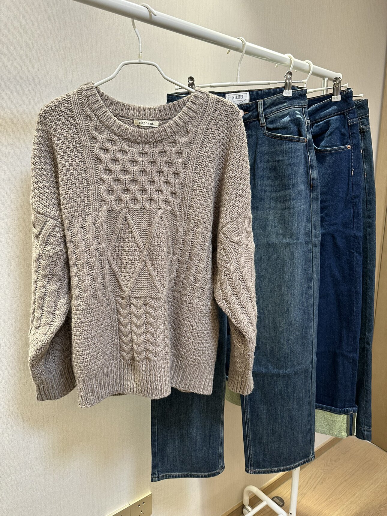 特价elephant 毛衣 知性休闲风 灰棕色 柔软