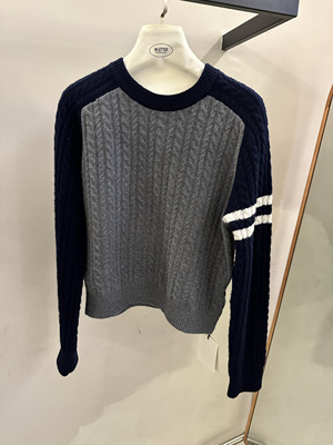 In秋冬新品撞色圆领麻花插肩袖毛衣浣熊绒慵懒休闲百搭学院风上衣