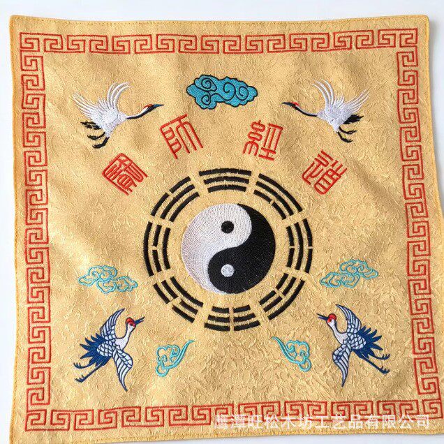 太极八卦盖经布刺绣提花布料高档段布刺绣盖经布仙鹤太极盖布