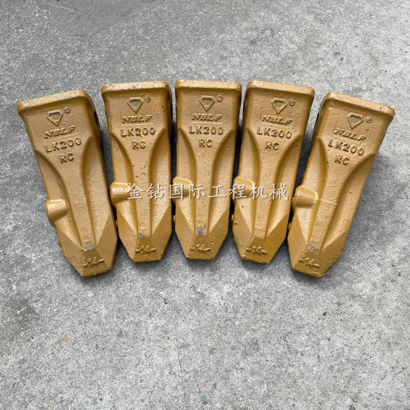 小松PC200斗齿小松210 220 240尖齿牙齿耐磨岩石齿挖掘机钻石斗齿