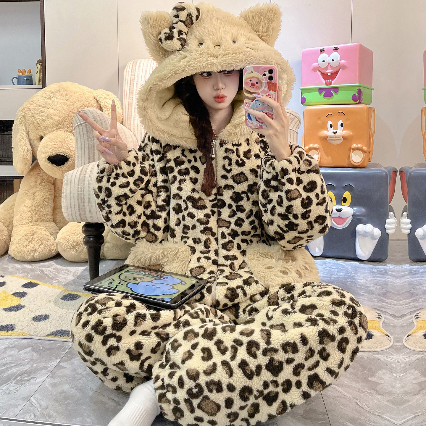 女士睡衣秋冬季加厚加绒珊瑚绒