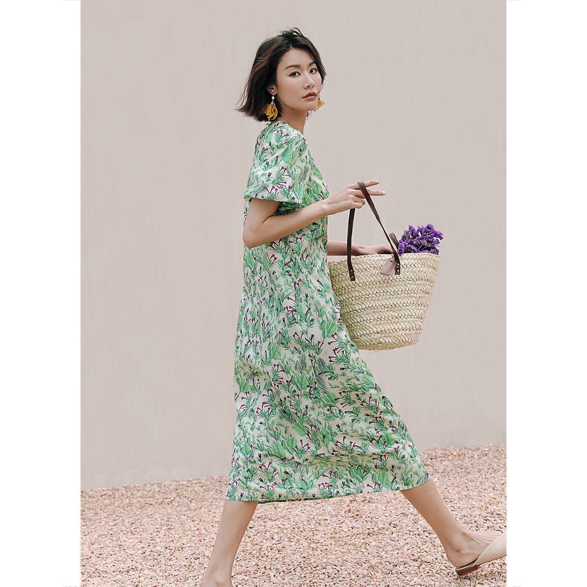 温柔风连衣裙女夏法式泡泡袖长裙