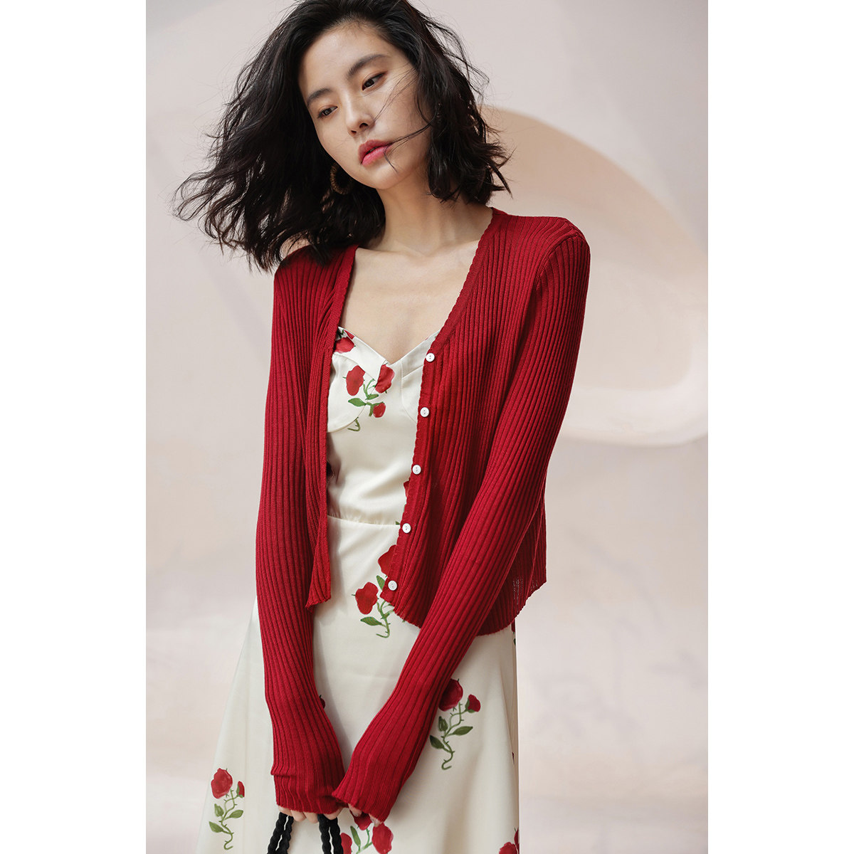 弥古红色针织开衫外套薄款女春秋外搭罩衫高级感v领防晒披肩上衣