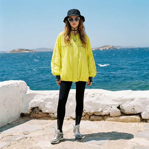 薄款连帽防晒外套轻薄透气出游