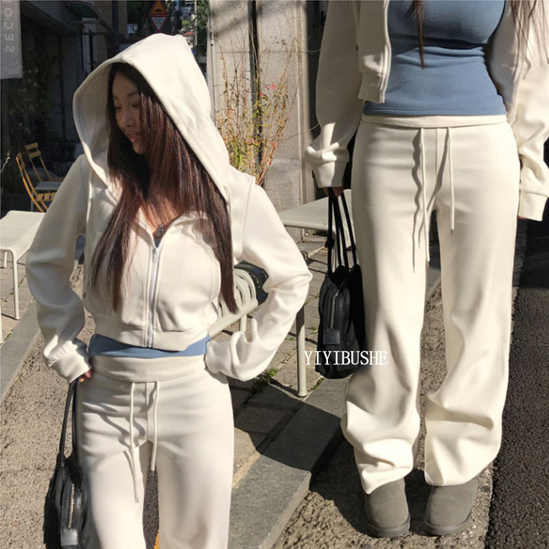 收腰连帽外套+微喇休闲裤套装