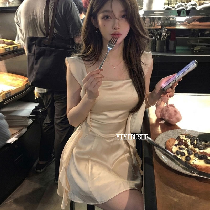 韩国代购正品 LY533约会战衣~纯欲韩系风荷叶边收腰无袖连衣裙we