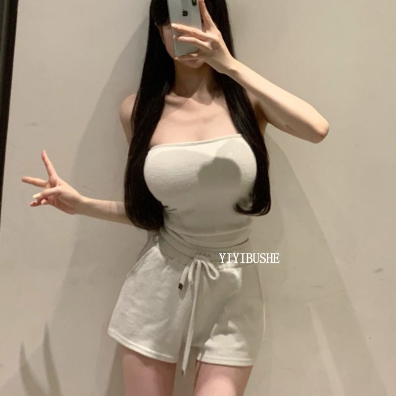 性感女人味露肩抹胸+短裤两件套