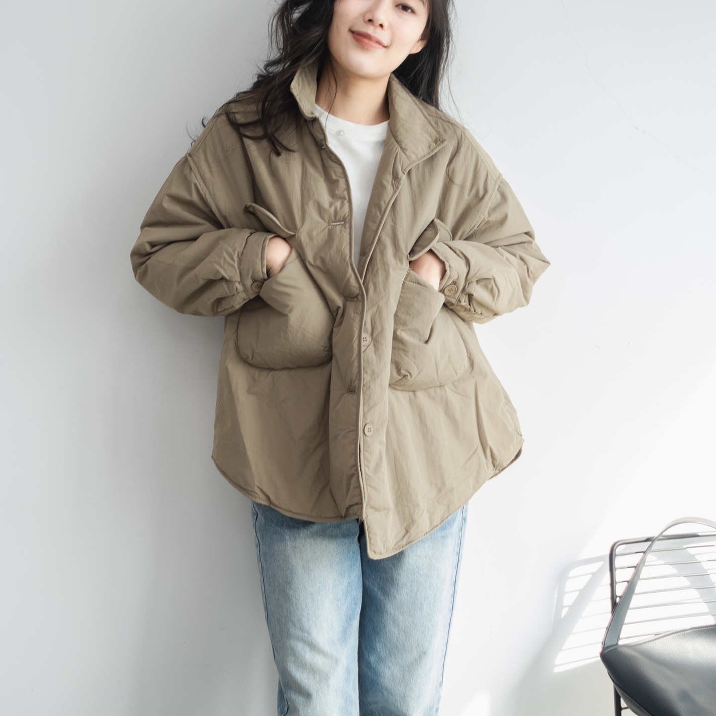 2025工装风大口袋棉衣女秋冬宽松卡绿色衬衫领保暖轻棉服百搭外套