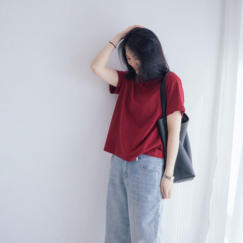 短袖深红色正肩简约纯棉女显白