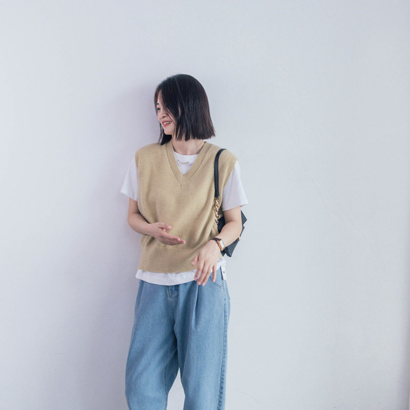 2025春季季宽松简约杏色收腰显瘦针织叠穿坎肩V领马甲洋气背心女