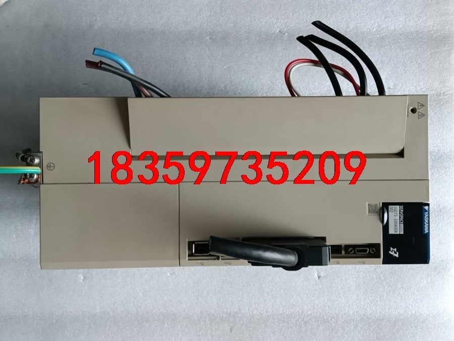 安川驱动器SGD7S-330A30A002，原装拆机，成色如议价