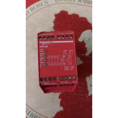 XPS-AK 施耐德原装安全继电器XPSAK371144一台议价