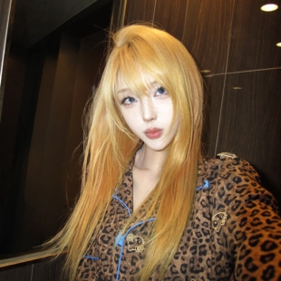 假发女新款韩系金黄色长直发网红同款轻薄透气高层次全头套仿真发