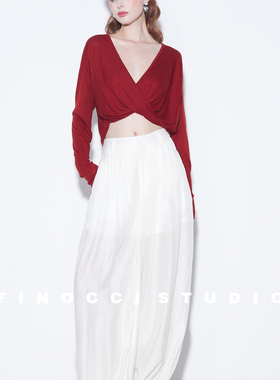 FINOCCI超柔桑蚕丝莱赛尔亲肤法式V领扭结交叉性感露脐松弛感上衣