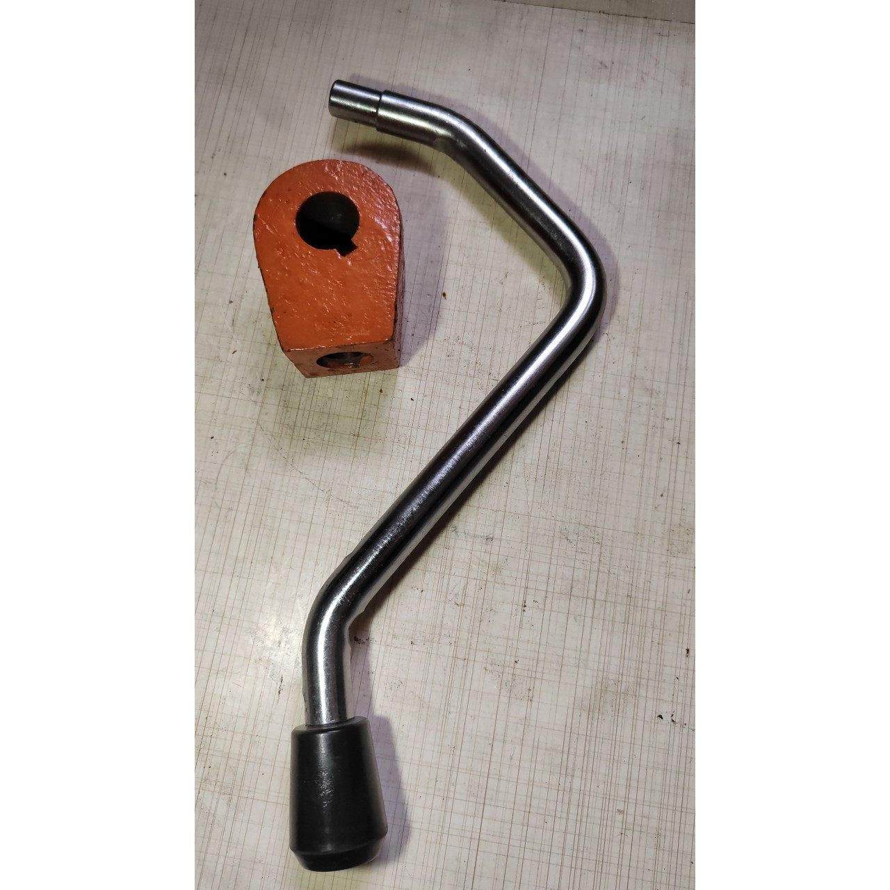 热销大连机床配件 CD6140A CD6150A 尾座锁紧13106手柄座 13716手,标准件/零部件/工业耗材,气动锁紧器,淘宝优惠券,粉丝福利购,淘宝优惠卷