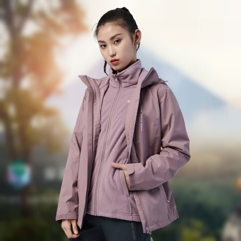 探路者三合一防水冲锋衣登山服