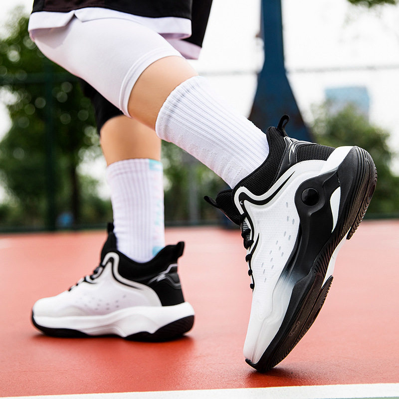 贝踏新款高帮篮球鞋实战科比防滑减震学生跑步鞋增高舒适