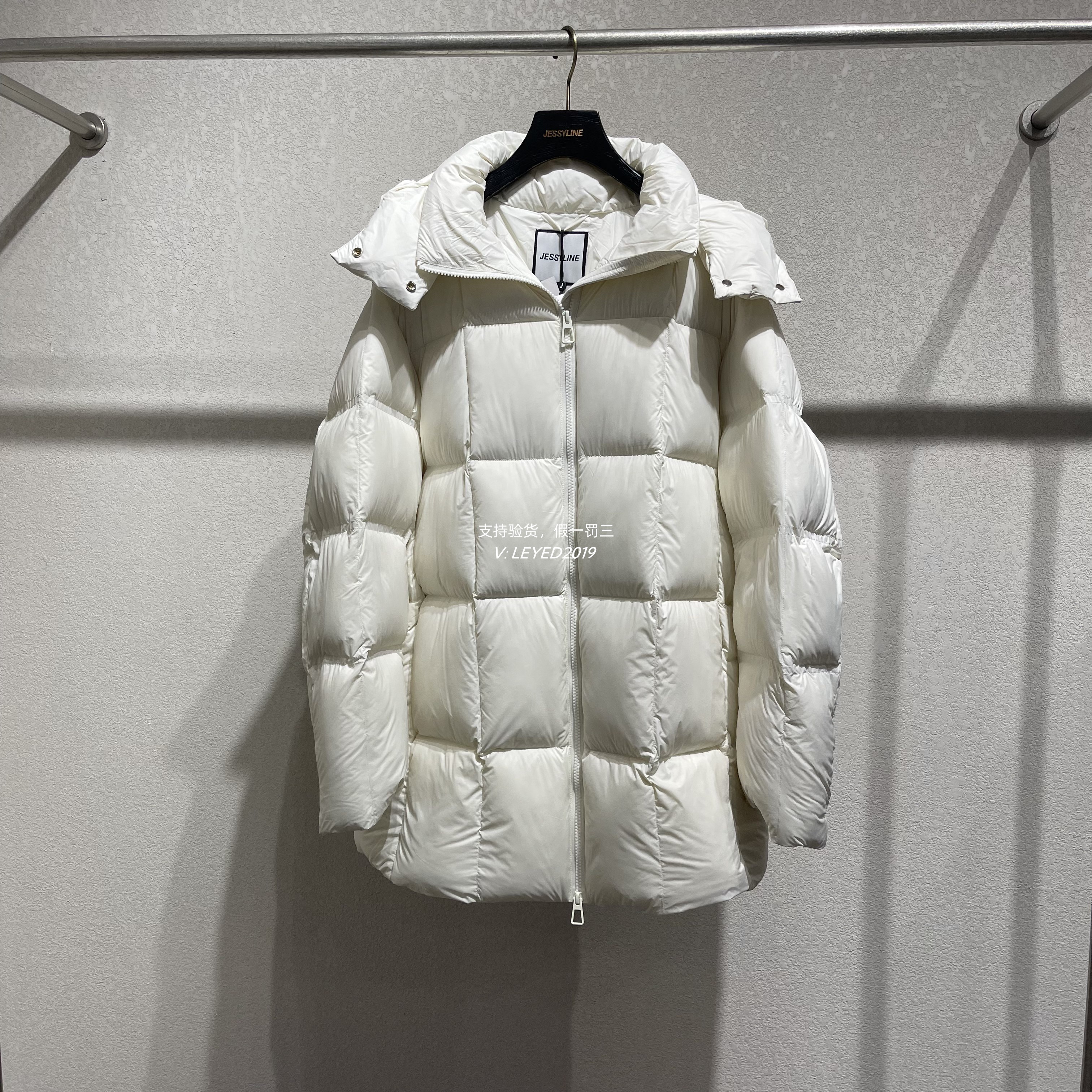杰西莱专柜正品jessyline2025正品冬款羽绒服543108161-90-1790