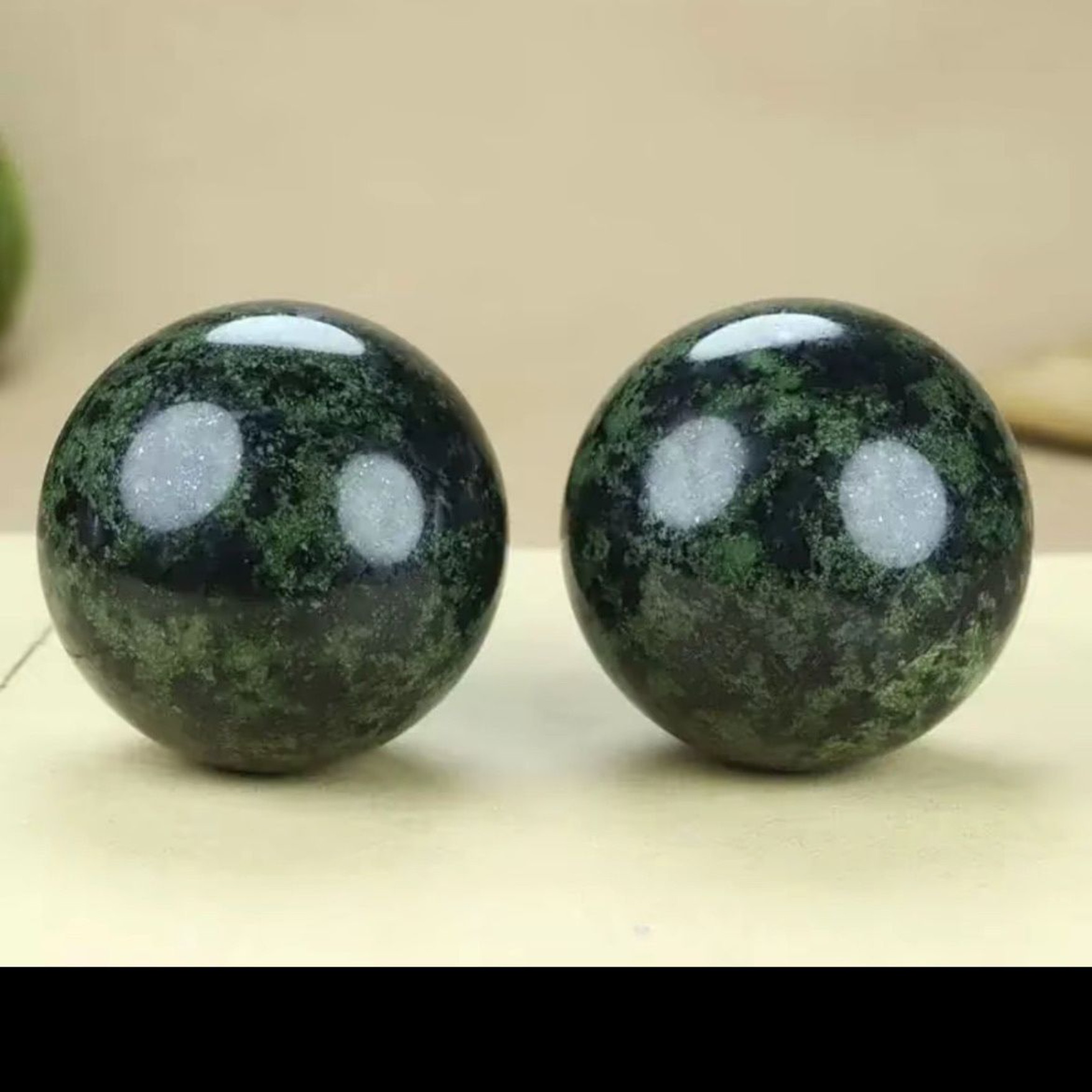 药王石手球一对2个(尺寸40m手把件/把玩物