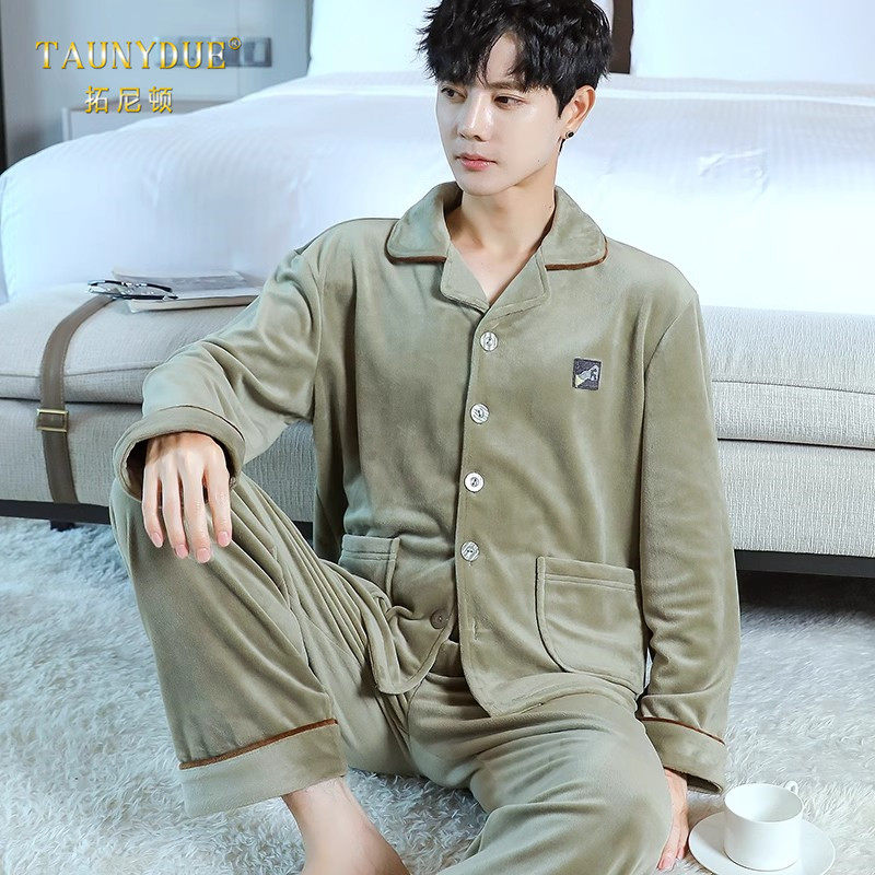 时尚加厚宽松长袖保暖珊瑚绒睡衣男士秋冬季大码男款可外穿家居服