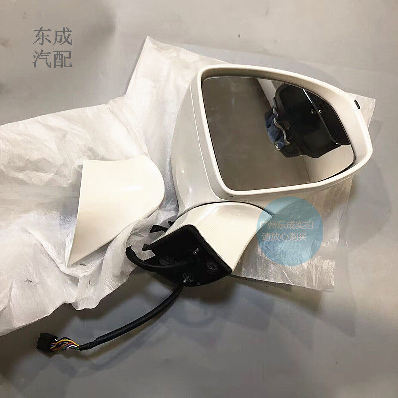 别克商务车倒车镜汽车配件
