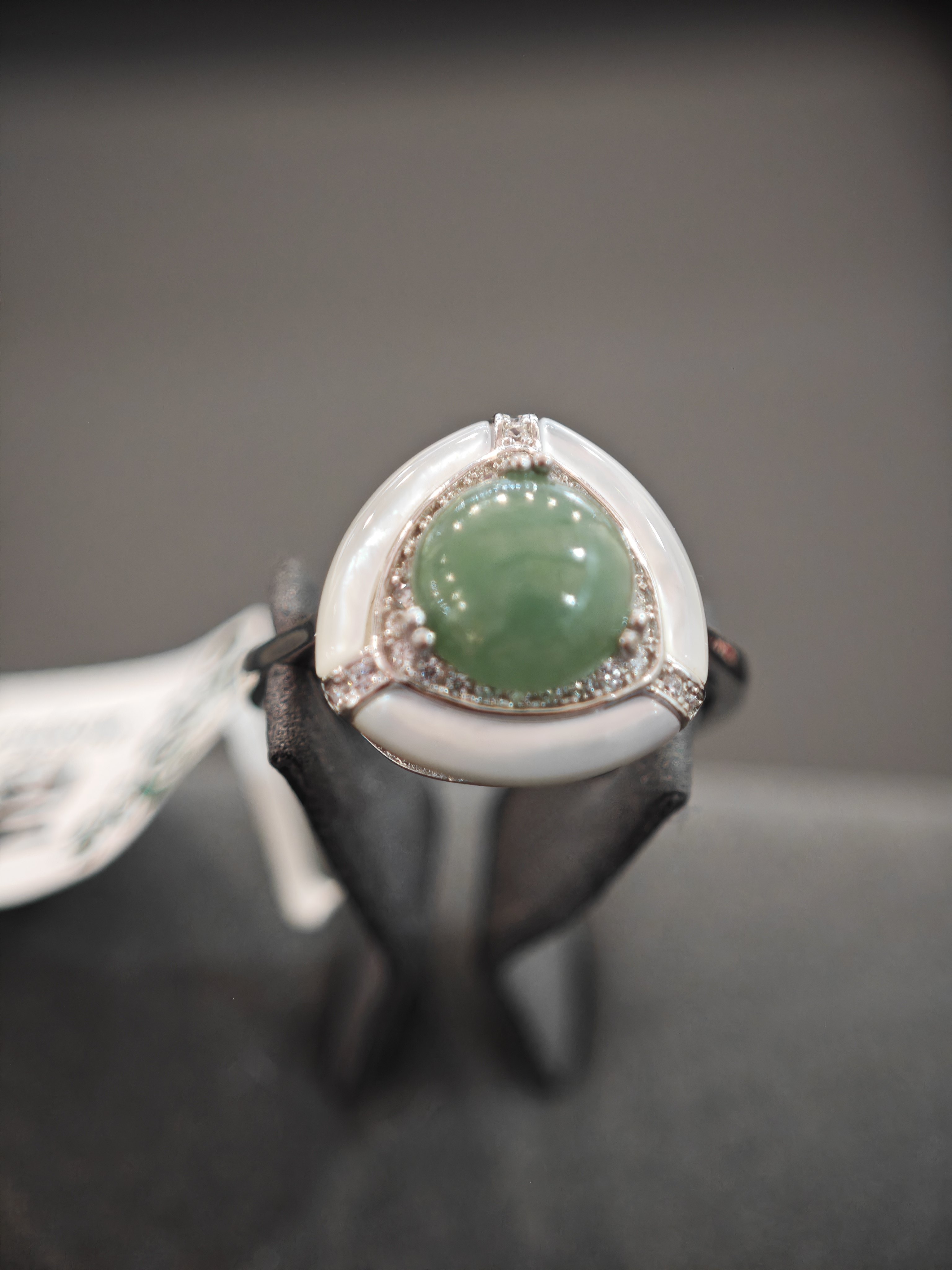 天然缅甸翡翠A货玉戒指保真镶嵌玉指环蛋面尾戒生日礼物