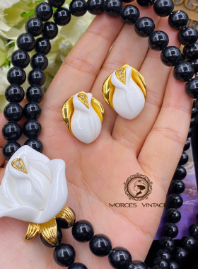 VintageKJL黑白玫瑰项链