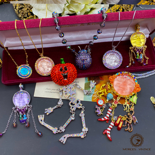 Kirks Folly热气球月亮南瓜头骷髅杰克天使绿野仙踪樱桃项链胸针