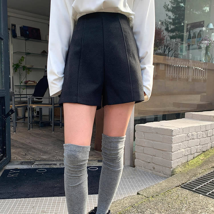 时尚起义韩国代购潮范2025冬后拉链毛呢阔腿短裤dp25122702