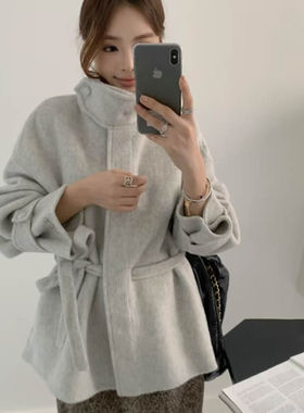 时尚起义韩国潮范2025冬立领束腰带100羊毛短大衣外套dc25111004