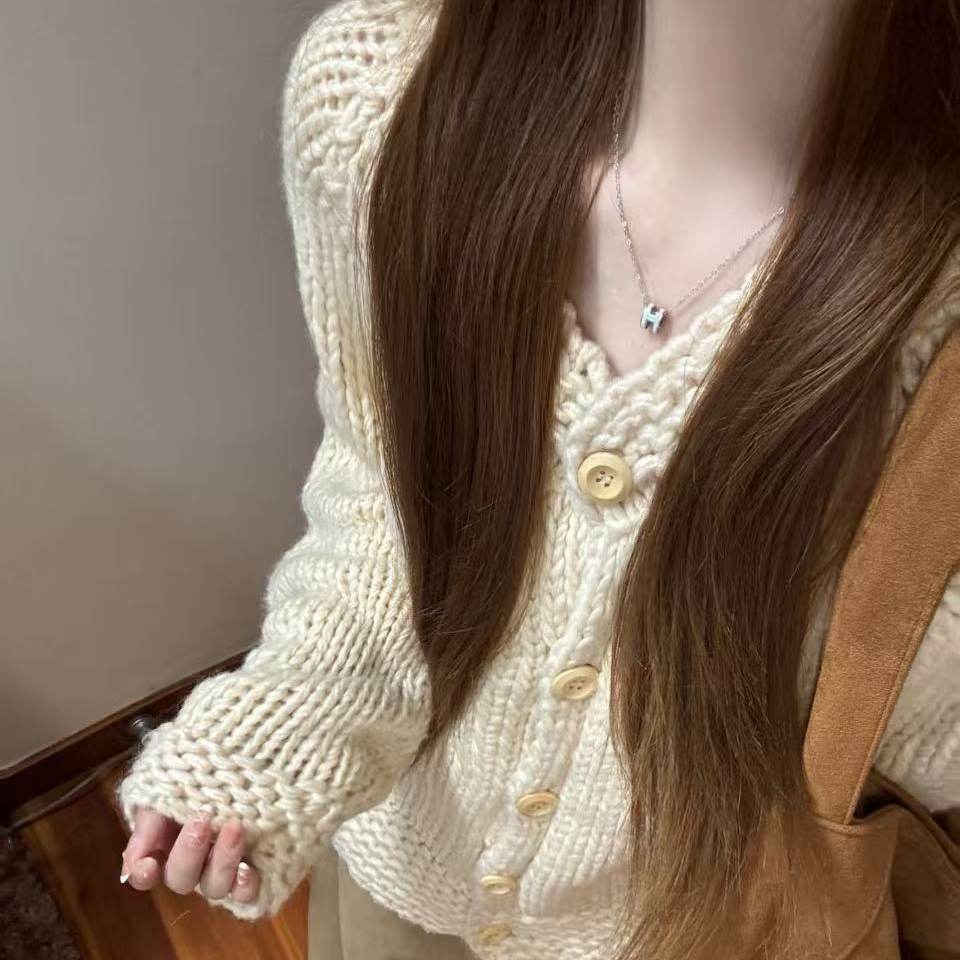 白茶色！粗针单排扣毛衣开衫