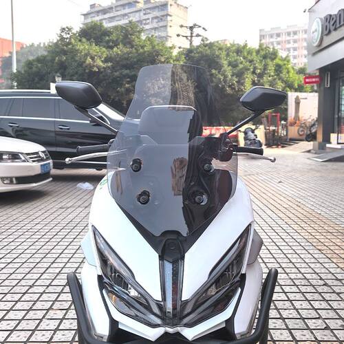 适用于钱江FLY150专用加高挡风玻璃fly150改装防风挡护胸板前风挡