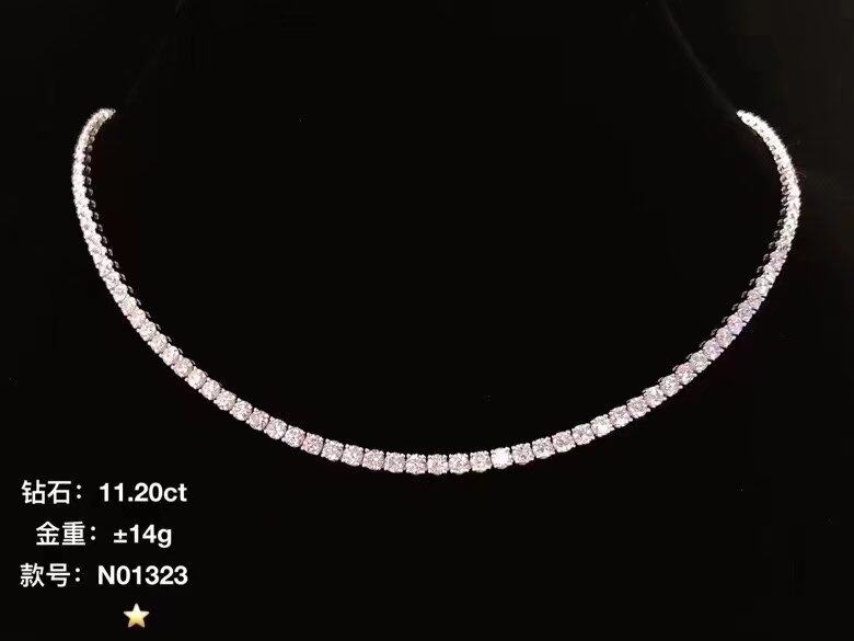 18K白金镶嵌女款 11.2克拉天然南非大钻小钻圆钻满钻项链真金真钻