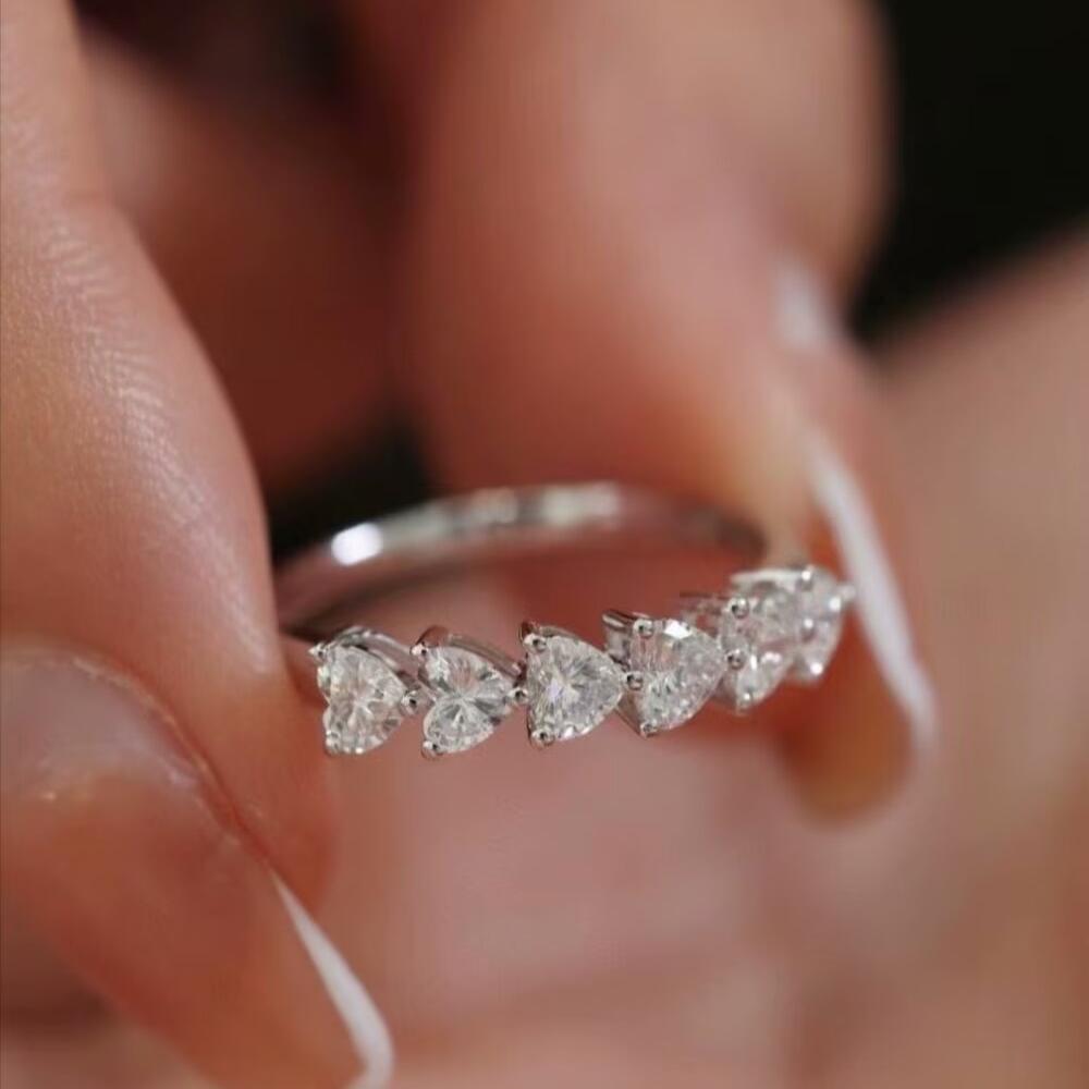 18K金女镶嵌 0.72克拉天然南非高品质心形钻石戒指真金真钻送证书