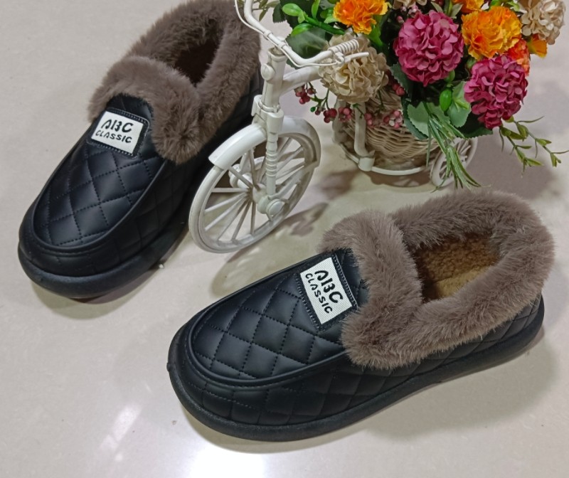 老北京皮鞋女鞋保暖棉鞋长毛绒防滑舒适中老年女款女士休闲妈妈鞋