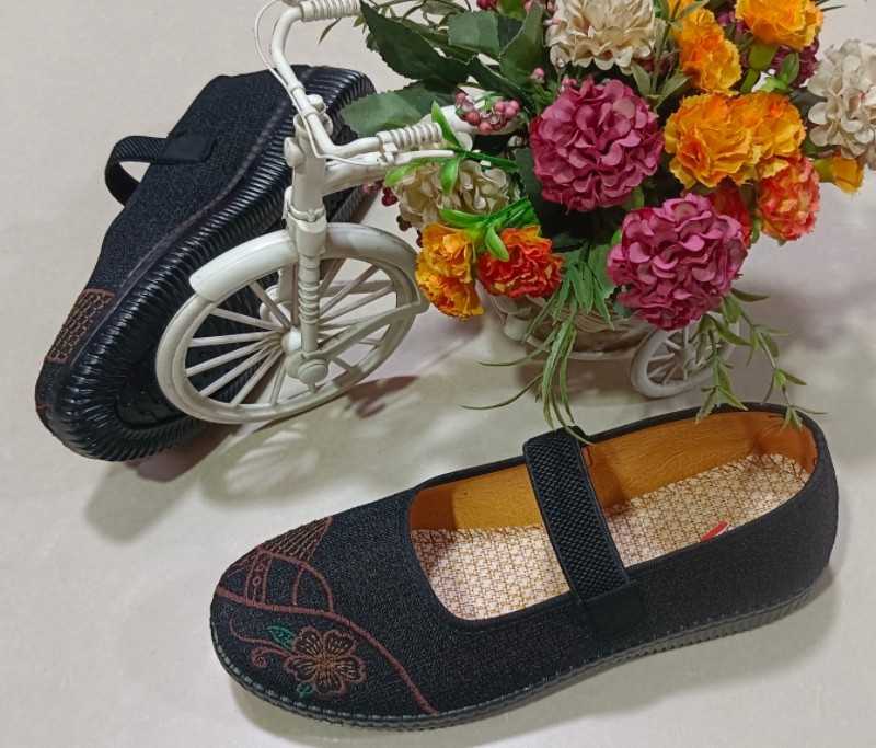 老北京布鞋女鞋休闲鞋春秋新款透传统布鞋